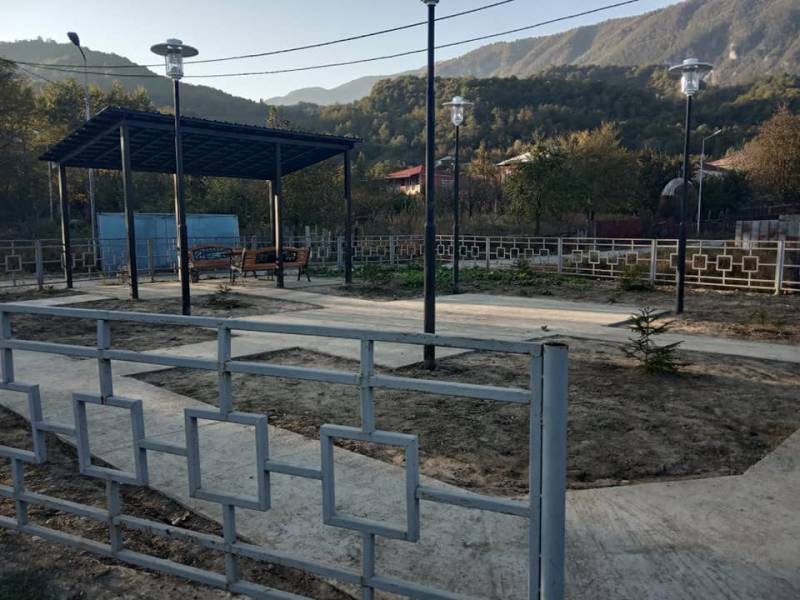 სოფელ ქვედა ცაგერში, ,,სიბიკარზე" დასრულდა ახალი სკვერის მოწყობის სამუშაოები.